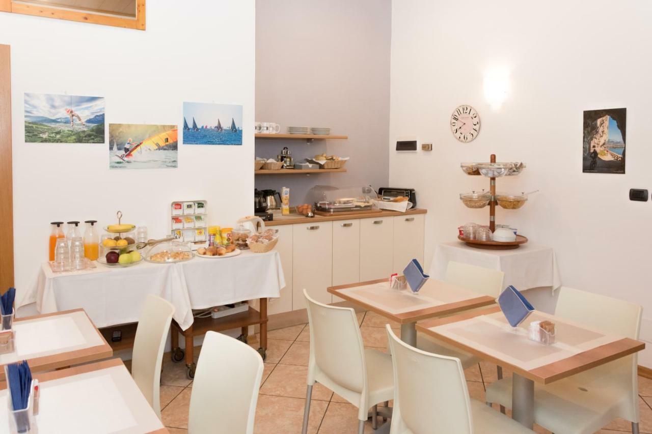 Villa Nirvana Torbole Sul Garda Kültér fotó